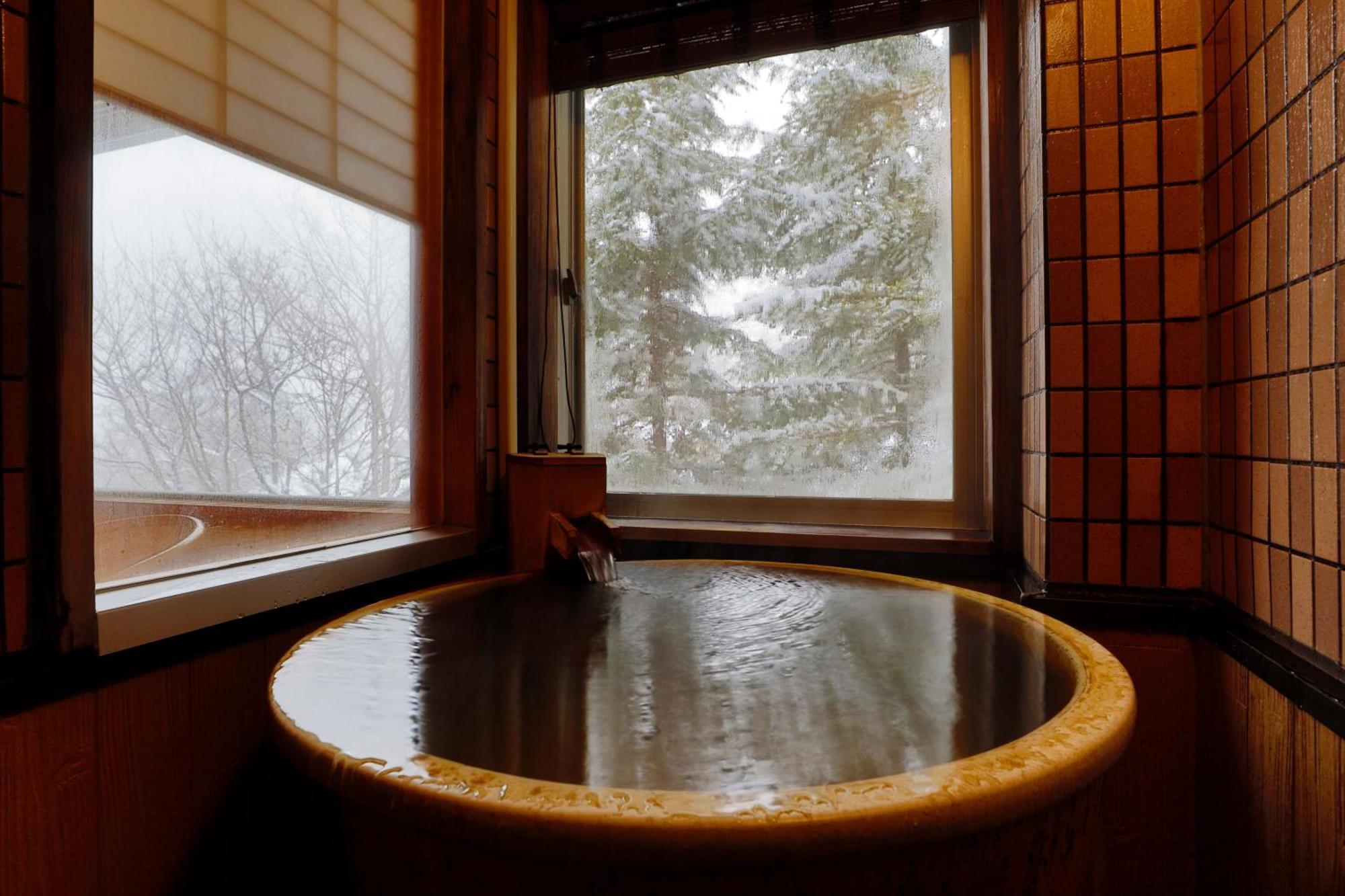 Miyama Ouan Kyoritsu Resort Takayama  Exterior foto A traditional Japanese onsen